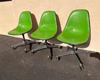 3 Herman Miller rolling egg shell chairs
