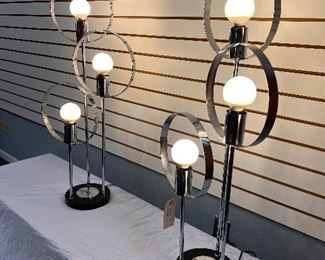 #3629 and #3481 Chrome 3 tier lamp auctioned separately