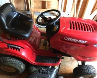 Troy hilt mower, like new condition. 