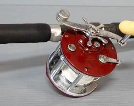 Penn 309 Snagging Reel With 100 lb Test Line On Silster Snagging Rod, Local Pickup Only
