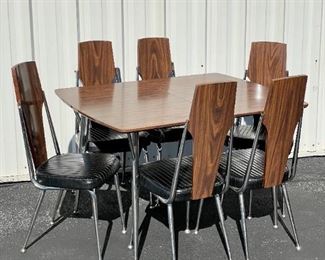 Chromcraft Table & 6 w/ 2 leaves 