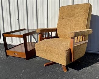 Vintage chair, MCM Side table