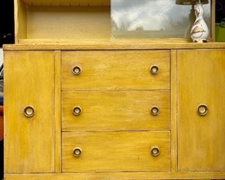 American of Martinsville dining room hutch 