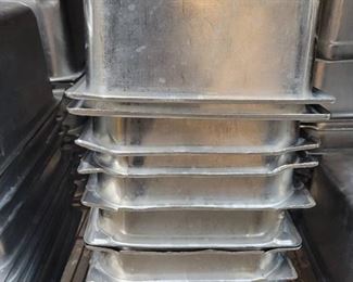 1/2 Hotwell Deep Pans Approx 30