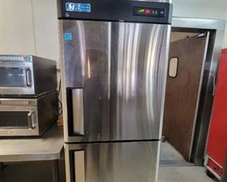 M3 Turbo Air Refrigerator-Model M3R24-2 / 115V