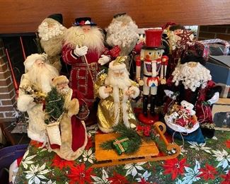 Many Large Santa’s and Nutcrackers! With boxes. 
