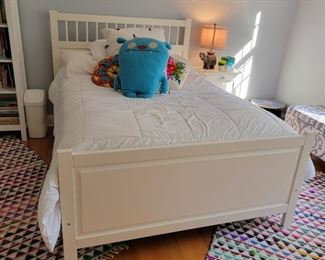 bed: 48"h x 57"w (full), rugs (2): 4' x 6'2"