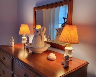 lamps (2): 14"h, mirror: 24"h x 29"w