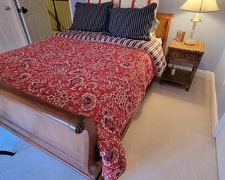 bed: 38"h x 64"w (queen)