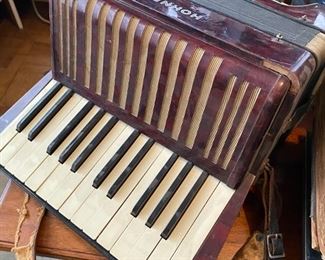 Hohner Student IV Accordion