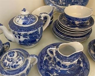 Vintage Blue Willow Miniature Tea Set | Made in Japan