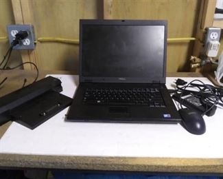 Dell Laptop and Docking Station (cannot get windows to load, see all pics)