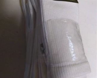 New 8 pack Crew Socks, Shoe Sizes 6 to 12