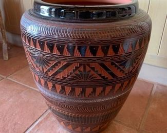 Large Navajo pot