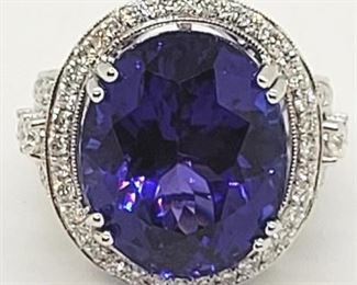 24z - 18K Tanzanite & diamond ring Appraised $33,560 size 6.5 18.19 carat oval cut natural Tanzanite 1.58 cts diamonds