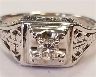 123z - 14K White Gold .12RBC Diamond Ring SZ 5.5