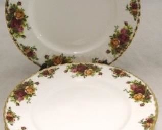 158 - 8 Royal Albert "Old Country Roses" Plates 10 1/4" round
