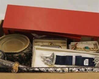 170 - Tray Lot of Assorted Items