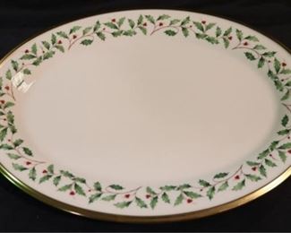 213 - Lenox Holiday Large Oval Platter 16.5" x 12"