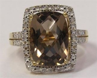 216z - 10k Smokey Quartz Ring w/ .25 Diamond size 6.5 Yellow gold