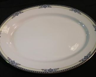 
221 - Oval Noritake Chanesta Large Platter 16" x 12"