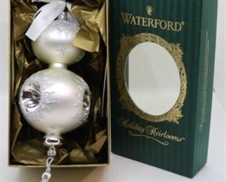 
246 - Waterford Heirloom Holiday Starcut Double Reflector Ornament - w /box