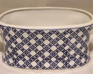 398 - Small Blue & White Tub 12" l x 9" w x 5.5" h