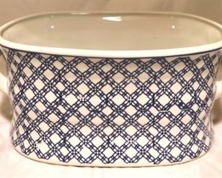 
399 - Large Blue & White Tub 17" l x 12" w x 8" h