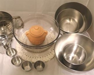 419 - Group Lot of Baking Items & Bowls