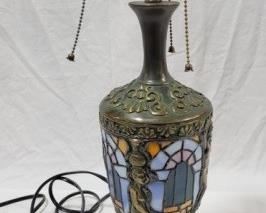 
534 - Stained Glass Lamp Base 19 tall