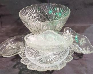 
570 - Group Lot of Assorted Glass Bowls