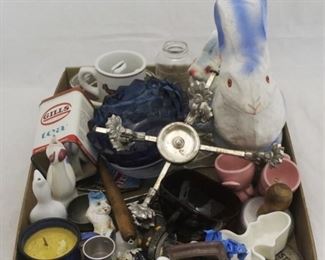 862 - Tray Lot of Assorted Items