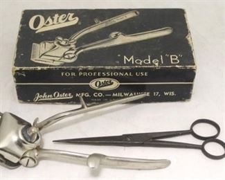 905 - Oster model B clippers w/ scissors in box