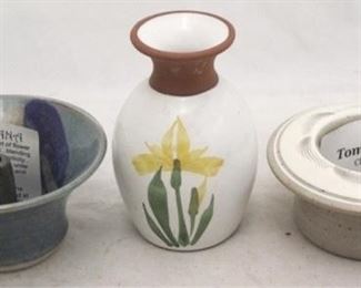 914 - 3 Pieces art pottery