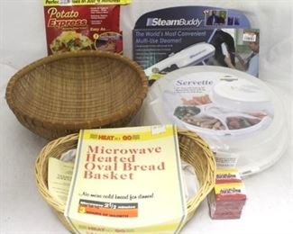 921 - Assorted kitchenware