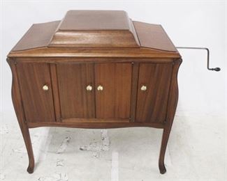 1275 - Victor Model VV-260 Record Player 36" x 32" x 20"