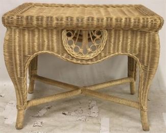 2564 - Wicker table 24 x 29 1/2 x 23
