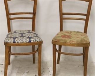 2578 - Pair of bentwood chairs 34 x 16 x 16
