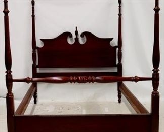 2591 - Mahogany fluted carved full size poster bed 68 tall x 55 x 80

