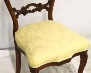 2617 - Carved Victorian balloon back parlor chair 33 1/2 x 17 x 13
