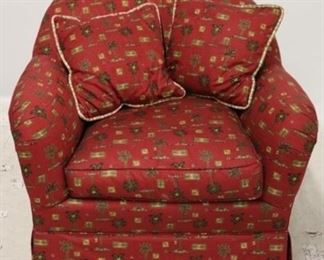 2638 - Over upholstered club chair with 2 pillows 32 x 34 x 25
