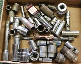 2783 - Box lot of tools
