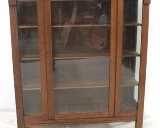 3242 - Vintage Mission Oak 1 door china cabinet 56 x 48 x 16
