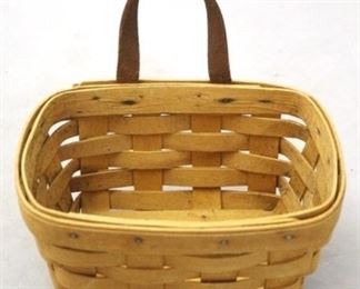 4022 - 1997 Longaberger basket 7 x 5 1/2 x 4
