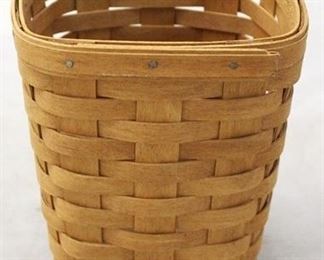 4040 - 1990 Longaberger basket 7 x 7 x 8 1/2
