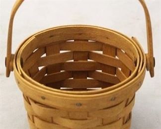 4041 - 1993 Longaberger basket 6 1/2 x 8

