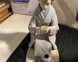 lladro Auguest Moon Figurine Japanese Tea Ceremony 