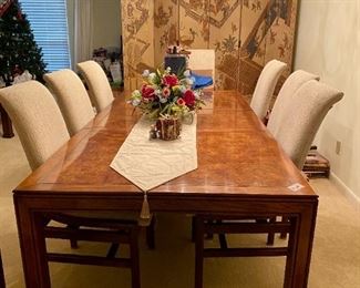 Dining table and 8 Chairs by Henredon 