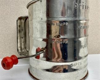 Vintage sifter 