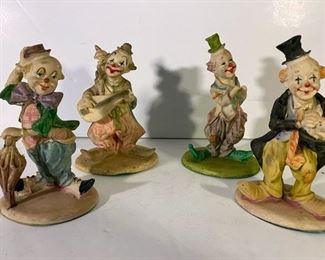 Clown figurine quartet (some pieces damaged)
